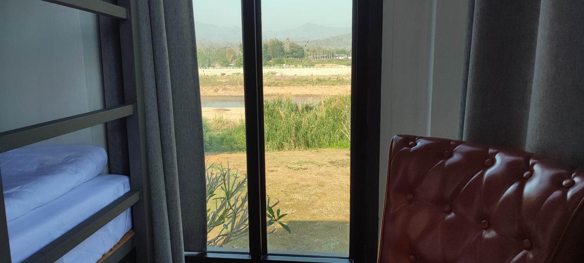 Dream Riverside Mae Sariang Exterior photo